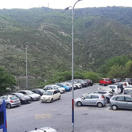 Appartamento Grazioso, Molto Tranquillo! Genoa Luaran gambar